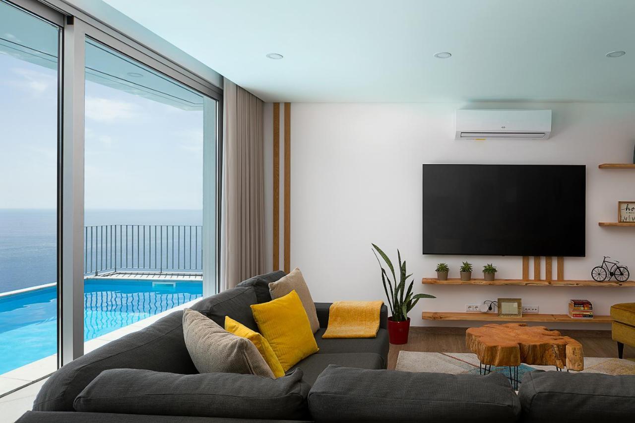 Peak A Boo Private Heated Pool And Private Parking Villa Camara de Lobos Luaran gambar
